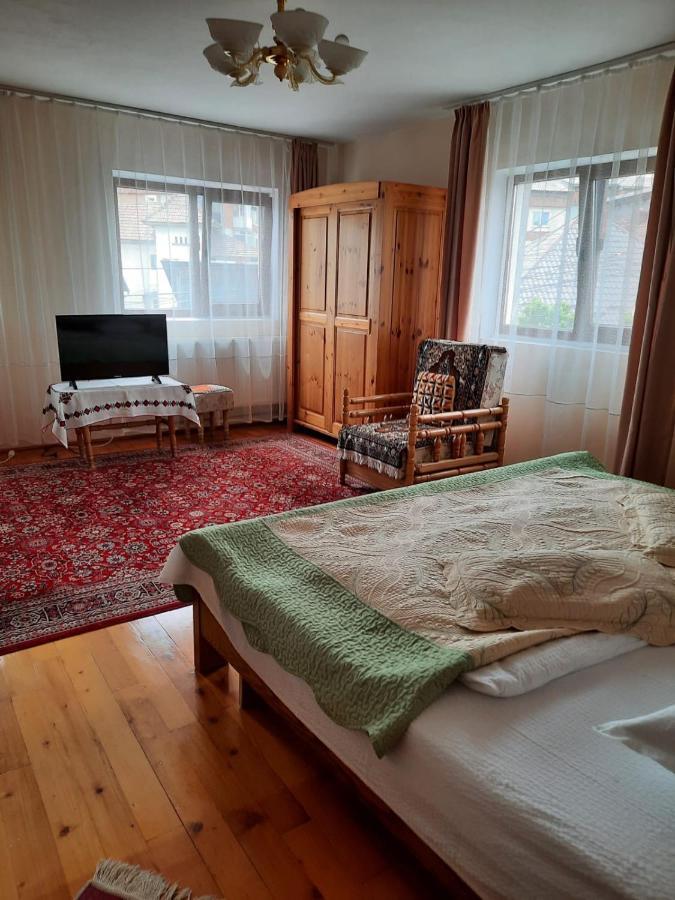 Pensiunea Cristiana Curtea de Argeş Eksteriør bilde